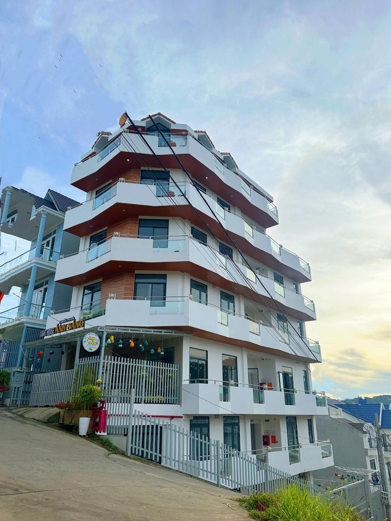 大叻 Khach San Anh Sang - Light House酒店 外观 照片
